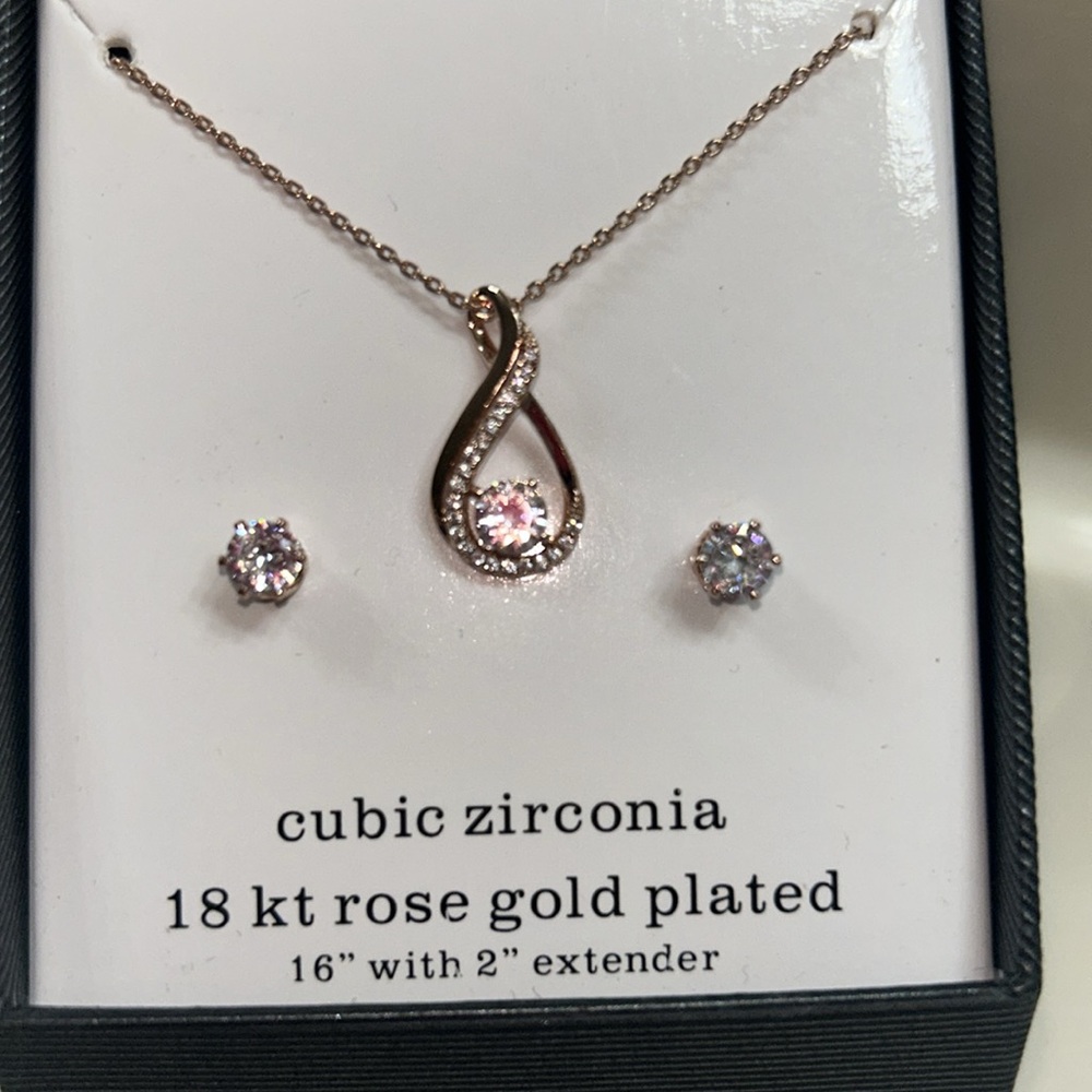Rose gold Necklace and earring jewelry set! ✨ Brand new!